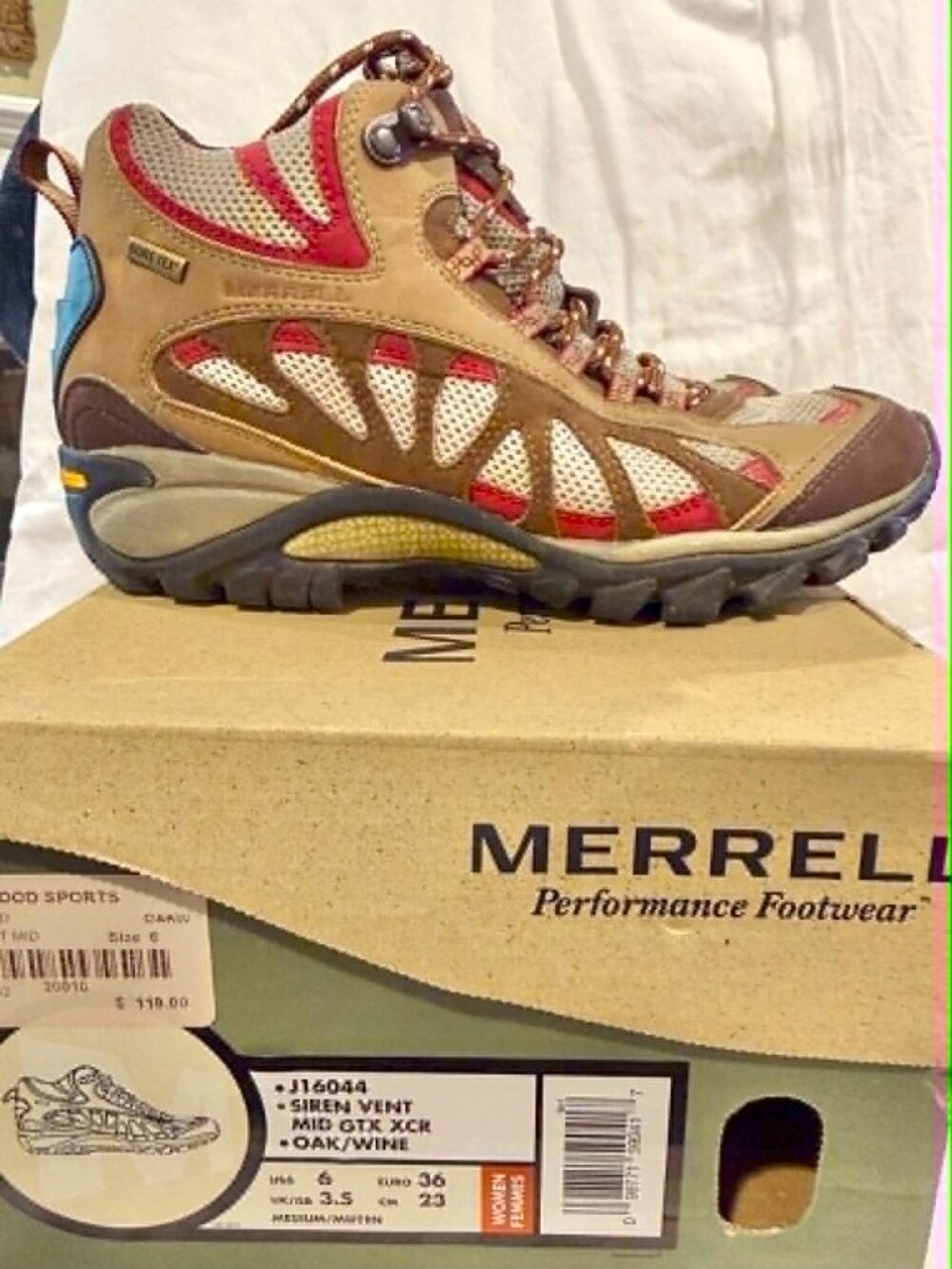 Merrell Siren Vent Hiking Boots Size 6 NIB